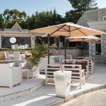 Neptune Sea House - Beachfront Agios Spyridon  Exterior photo