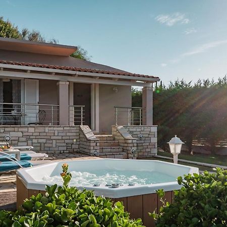 Neptune Sea House - Beachfront Agios Spyridon  Exterior photo