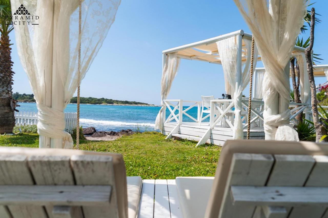 Neptune Sea House - Beachfront Agios Spyridon  Exterior photo