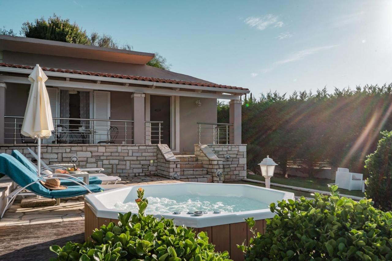 Neptune Sea House - Beachfront Agios Spyridon  Exterior photo